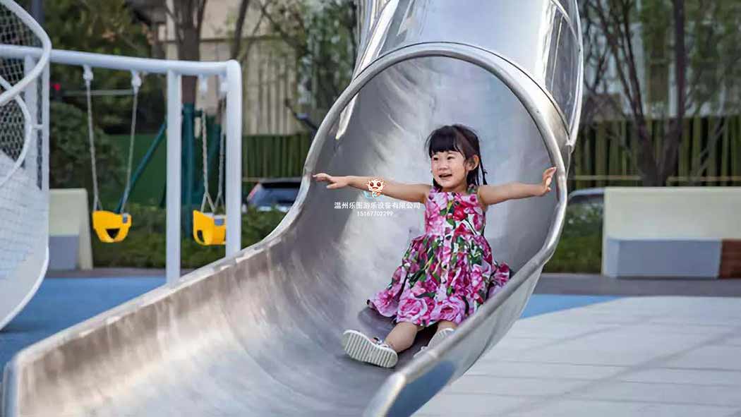 戶(hù)外游樂(lè)設(shè)備社區(qū)-1