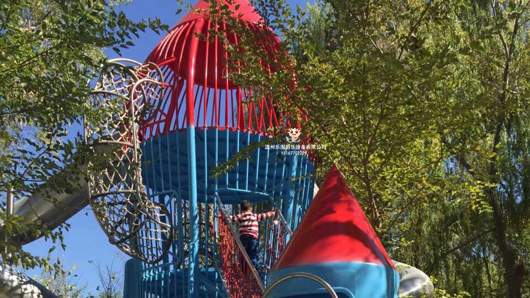 戶外游樂設(shè)備