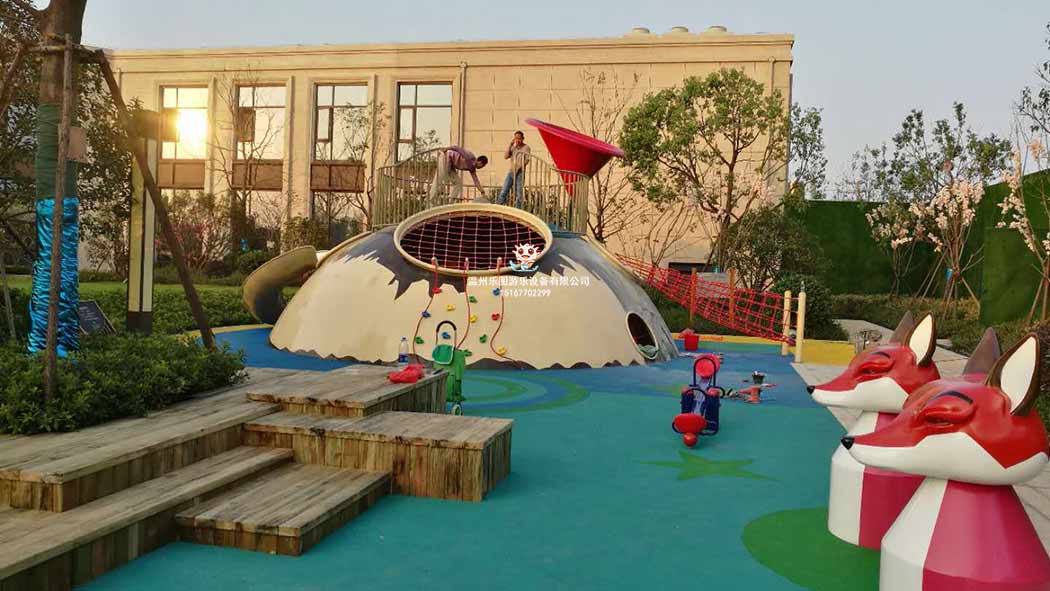 戶外非標(biāo)游樂(lè)設(shè)備-2