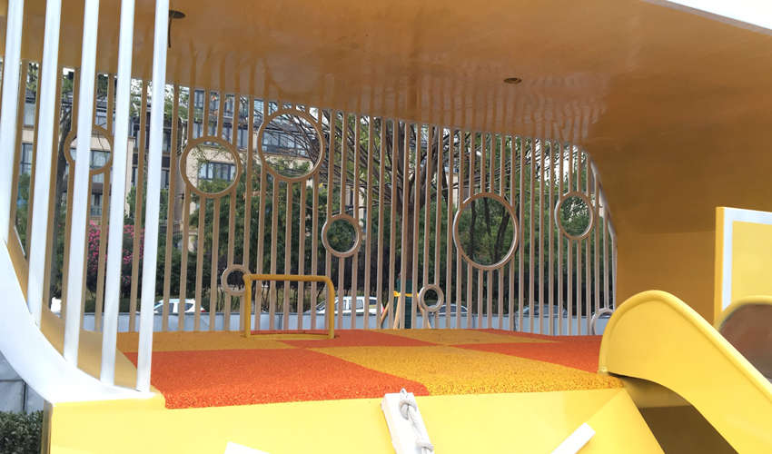 無(wú)動(dòng)力游樂(lè)設(shè)備選購(gòu)應(yīng)該注意哪些問(wèn)題？