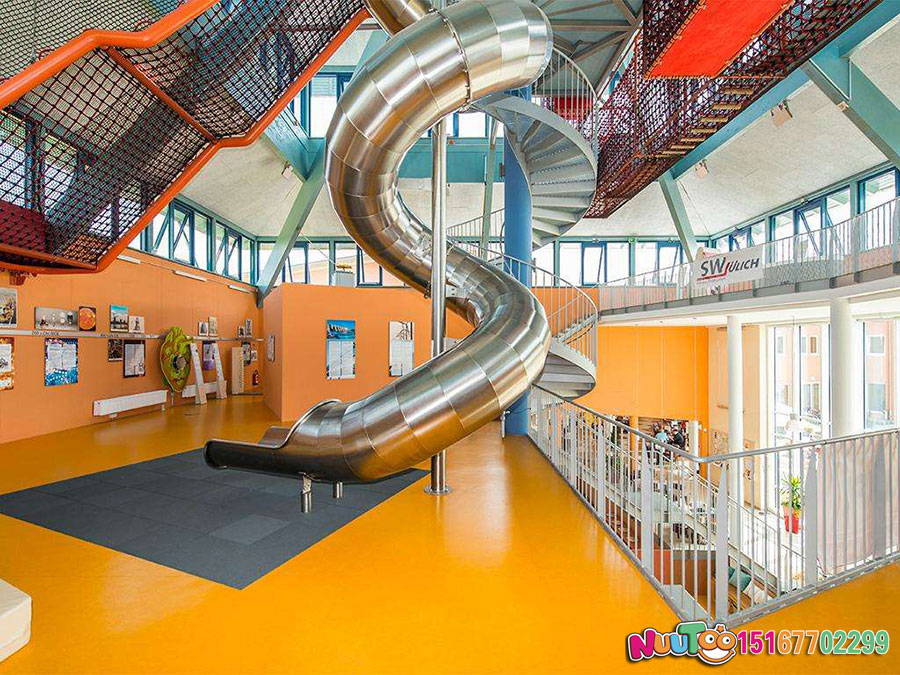 不銹鋼滑梯的不銹鋼材料怎么判斷？要多注意細節(jié)