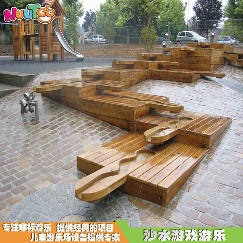 水上游樂設(shè)備有哪些