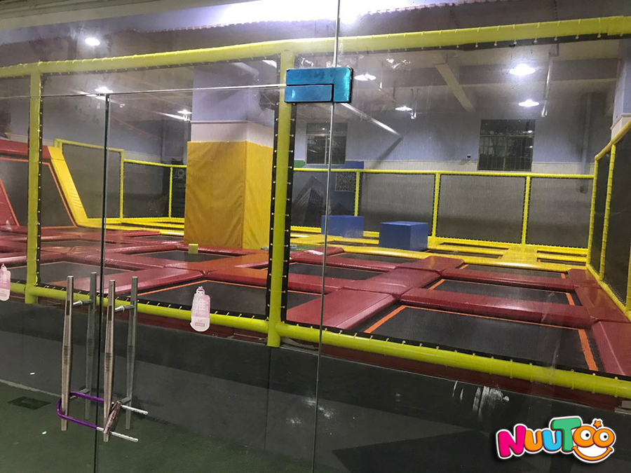 建設(shè)兒童游樂場(chǎng)面臨加盟和自主創(chuàng)業(yè)，如何選擇才好？