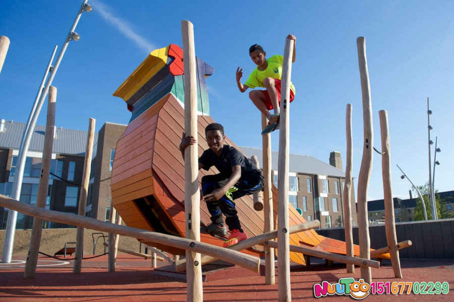 現(xiàn)在做兒童滑梯項(xiàng)目方向在哪？大型組合滑梯才是方向