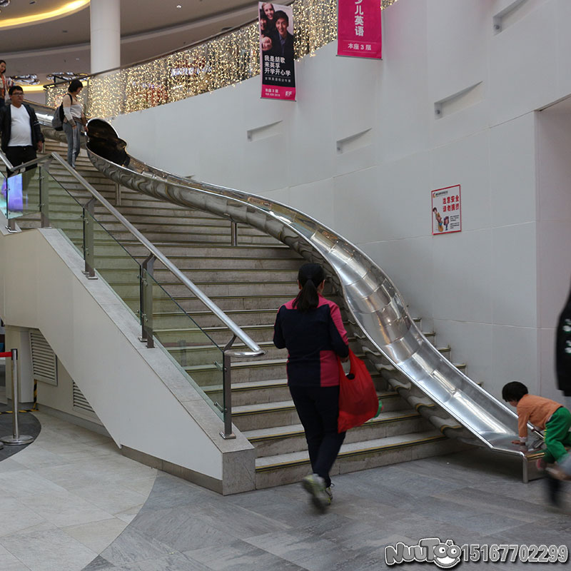 不銹鋼滑梯未來市場發(fā)展會怎樣？